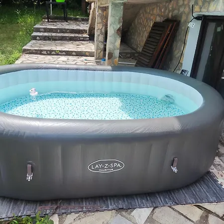 The Byala Escape, Private With Bar & Hot Tub Villa