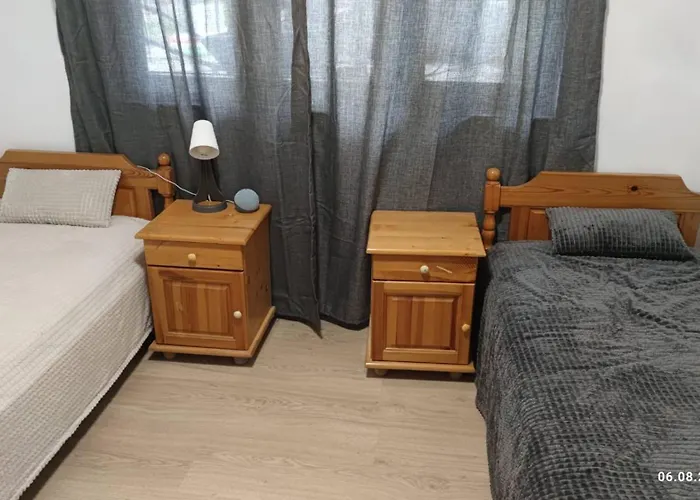 The Byala Escape, Private With Bar & Hot Tub *