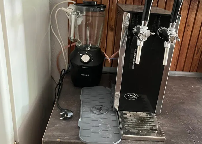 The Byala Escape, Private With Bar & Hot Tub Villa *