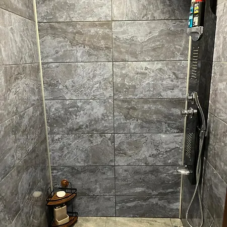 The Byala Escape, Private With Bar & Hot Tub Willa Bjała