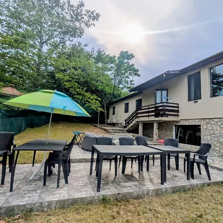 The Byala Escape, Private With Bar & Hot Tub * Бяла