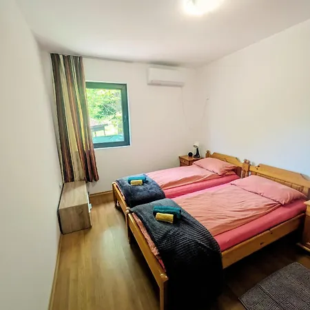 Вілла The Byala Escape, Private With Bar & Hot Tub