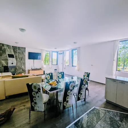 The Byala Escape, Private With Bar & Hot Tub Βίλα *