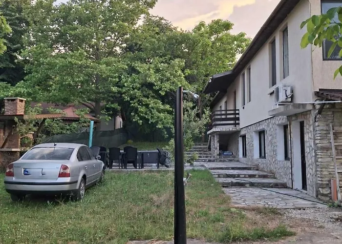 The Byala Escape, Private With Bar & Hot Tub Vila